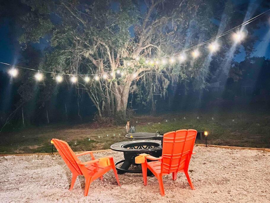 Tropical Glamping With Hot Tub *